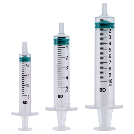 Seringue stérile médicale pour injections et prélèvements, usage professionnel ou domestique